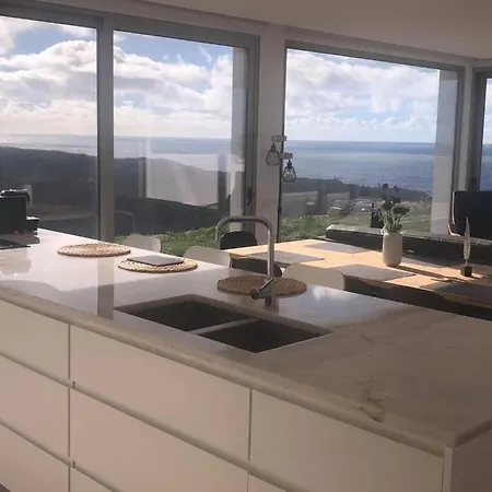 Amazing Sea View House 劳林哈